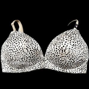 Victorias Secret Supersoft Body Maternity Nursing Wireless animal print bra NWT